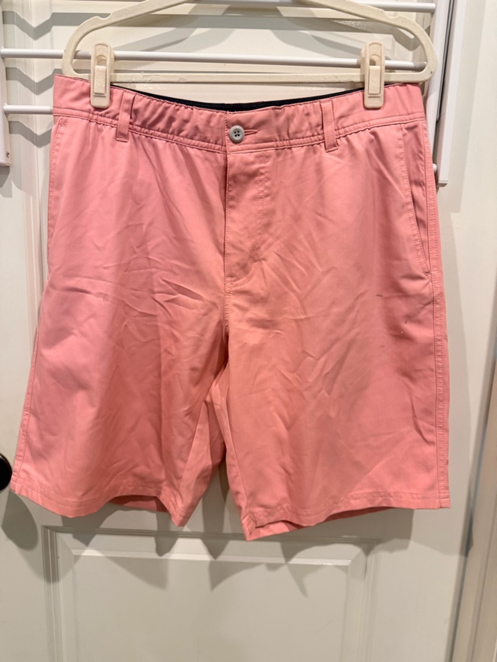 Columbia Men's Pink Flat Front Shorts Freezer Coil
